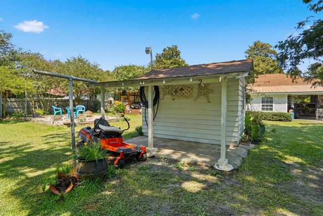 1729 Old Whitesville Road, Moncks Corner, SC 29461