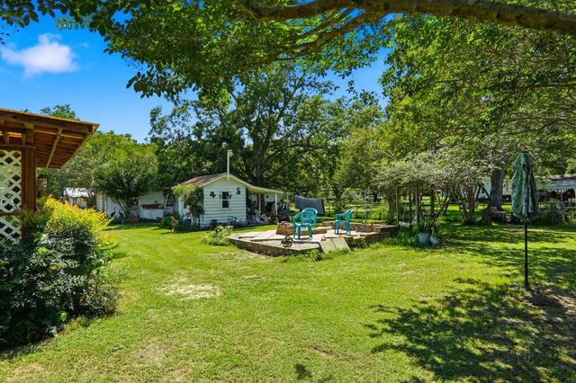 1729 Old Whitesville Road, Moncks Corner, SC 29461
