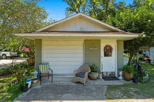 1729 Old Whitesville Road, Moncks Corner, SC 29461