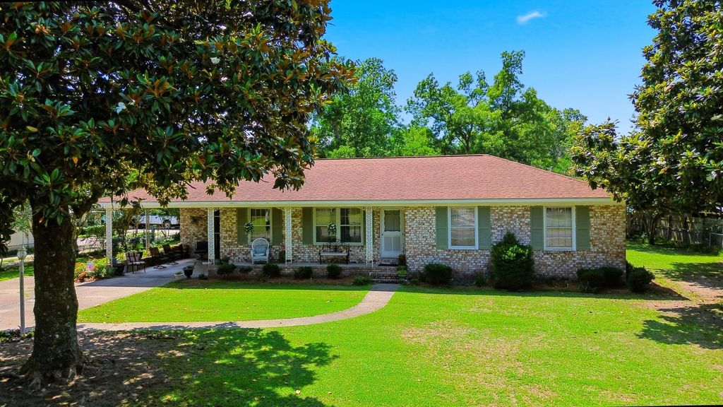 1729 Old Whitesville Road, Moncks Corner, SC 29461
