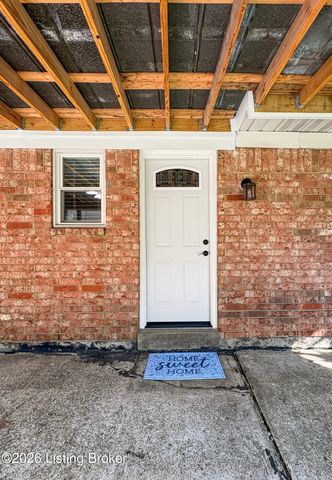 5214 Windy Willow Dr, Louisville, KY 40241
