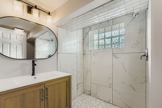 7759 S Wood Street, Chicago, IL 60620