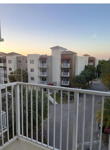 11060 SW 196th St 601, Cutler Bay, FL 33157