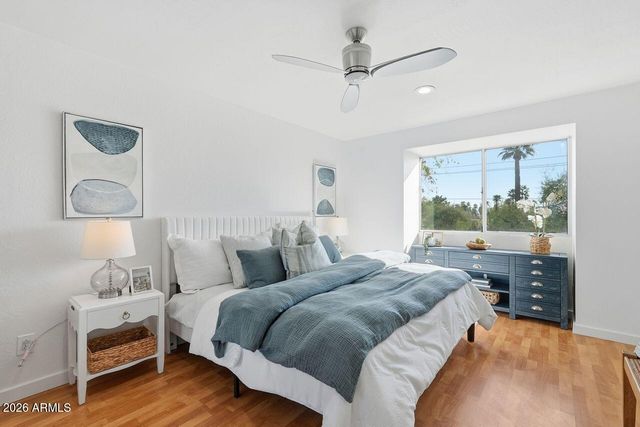 1012 E OSBORN Road E, Phoenix, AZ 85014