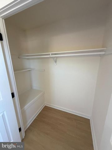 5805 BLAINE DR, Alexandria, VA 22303