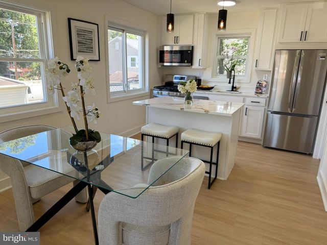 5805 BLAINE DR, Alexandria, VA 22303