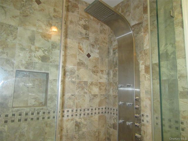 10 Goldsmith Court, Washingtonville, NY 10992