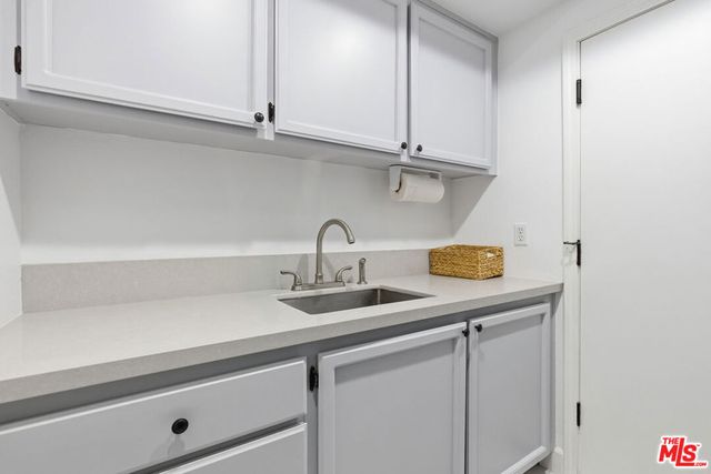 4370 Park Monte Nord, Calabasas, CA 91302