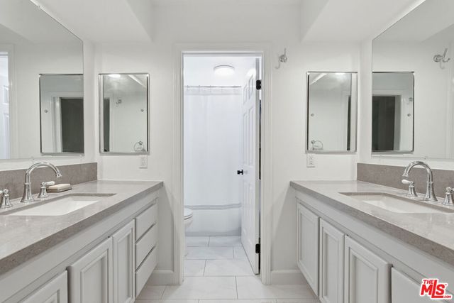 4370 Park Monte Nord, Calabasas, CA 91302