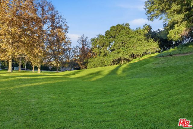4370 Park Monte Nord, Calabasas, CA 91302