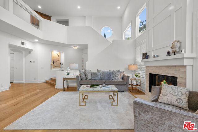 4370 Park Monte Nord, Calabasas, CA 91302