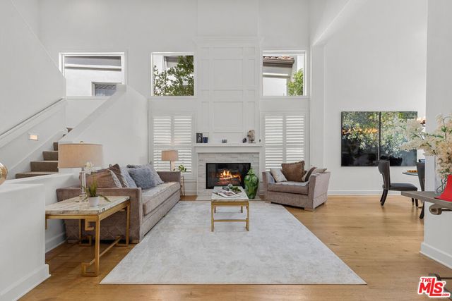 4370 Park Monte Nord, Calabasas, CA 91302