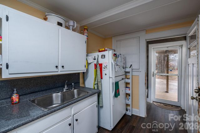 1063 W Hwy 150 Highway, Lincolnton, NC 28092