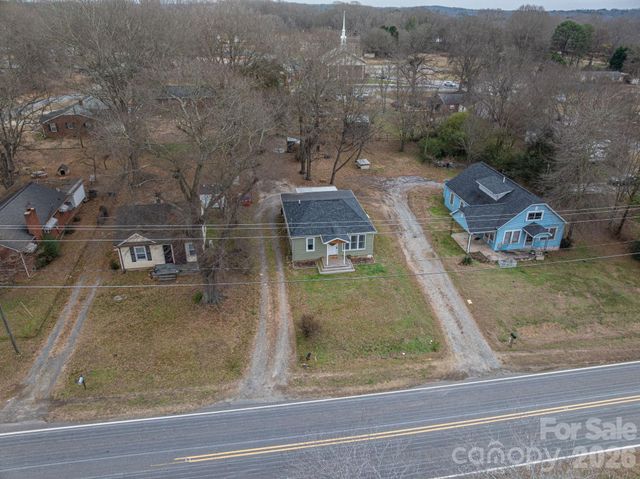 1063 W Hwy 150 Highway, Lincolnton, NC 28092
