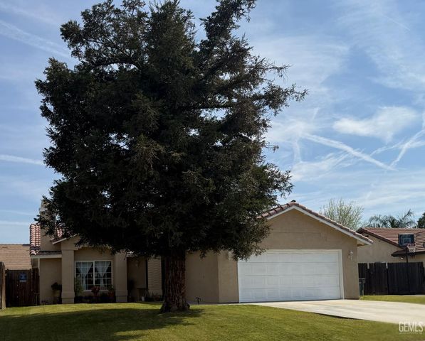 5806 Arc Dome Avenue, Bakersfield, CA 93313