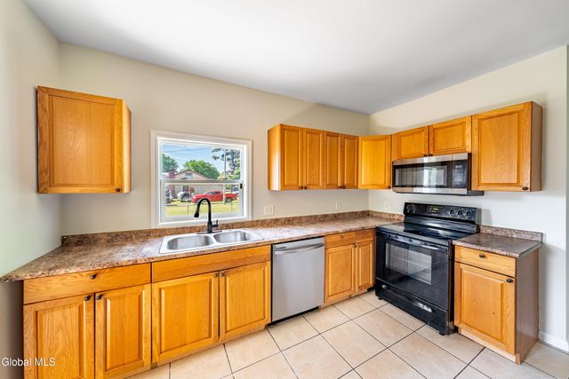3234 Franklin Street, Rotterdam, NY 12306