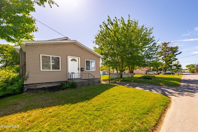 3234 Franklin Street, Rotterdam, NY 12306