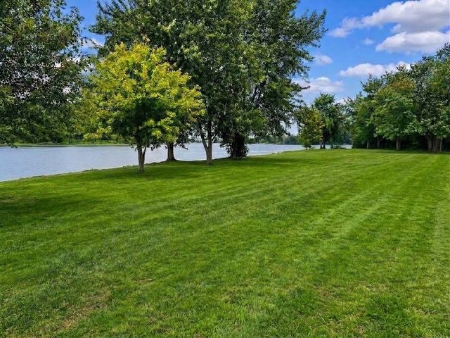 42161 N 1st Avenue, Antioch, IL 60002