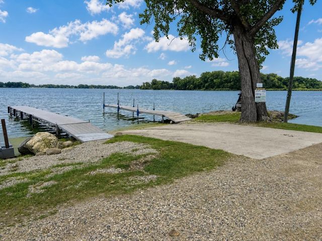 42161 N 1st Avenue, Antioch, IL 60002