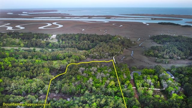 3733 N Highway 17 Highway Tract 2, Mcclellanville, SC 29458