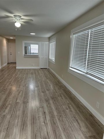 941 CRYSTAL LAKE DR 201, Deerfield Beach, FL 33064