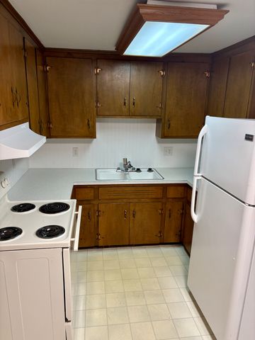 118 N Spring St Apt 1, Murfreesboro, TN 37130