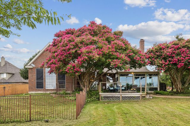 13768 Stirrup Court, Heath, TX 75126