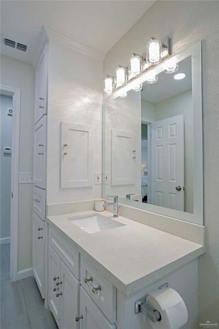 5300 N 15th Street 1, Mcallen, TX 78504