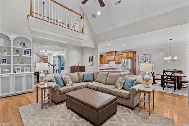 609 Nickel Creek Court, Kernersville, NC 27284