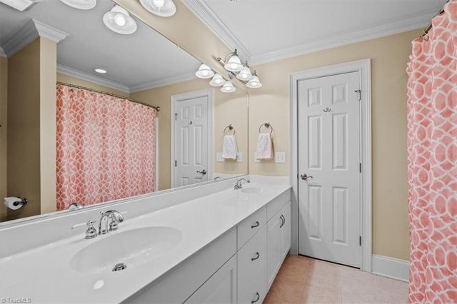 609 Nickel Creek Court, Kernersville, NC 27284