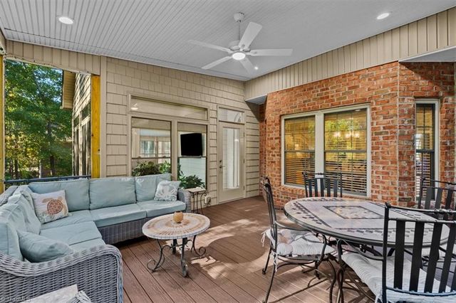 609 Nickel Creek Court, Kernersville, NC 27284