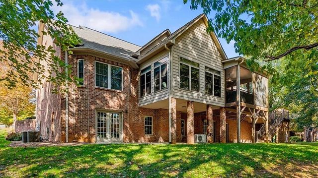 609 Nickel Creek Court, Kernersville, NC 27284