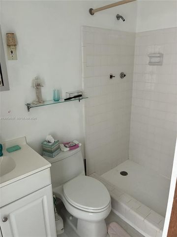 19120 Bel Aire Dr, Cutler Bay, FL 33157