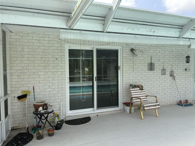 19120 Bel Aire Dr, Cutler Bay, FL 33157
