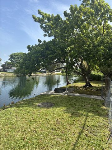 19120 Bel Aire Dr, Cutler Bay, FL 33157