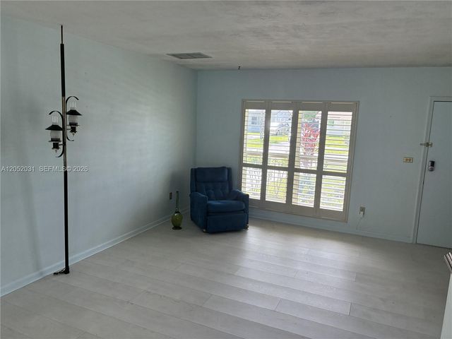 19120 Bel Aire Dr, Cutler Bay, FL 33157