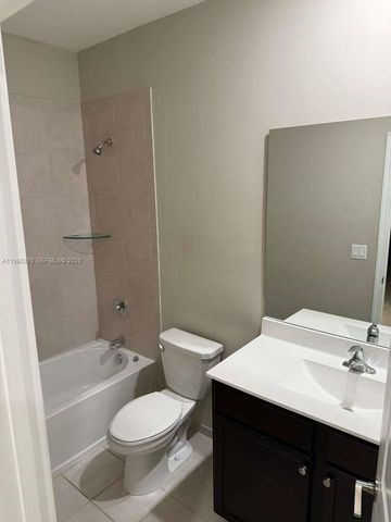 20773 NE 5th Ct, Miami, FL 33179