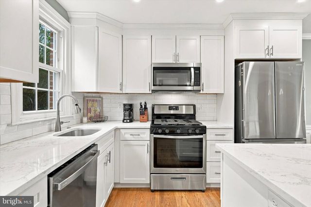 406 MILL RD, Havertown, PA 19083