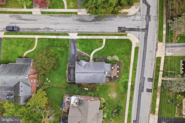 406 MILL RD, Havertown, PA 19083
