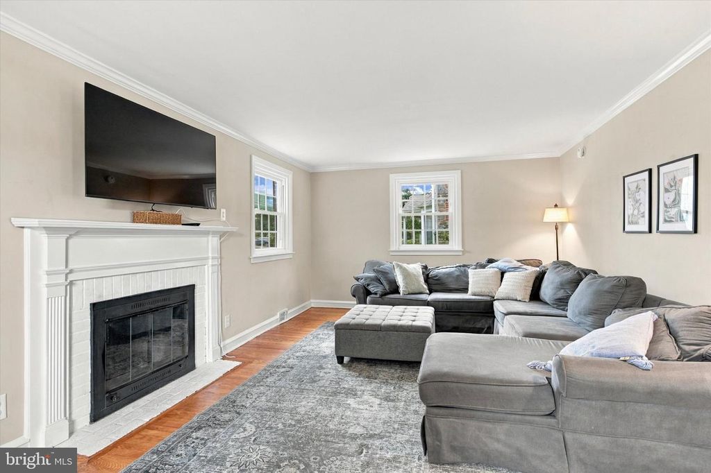 406 MILL RD, HAVERTOWN, PA 19083 — photo 4
