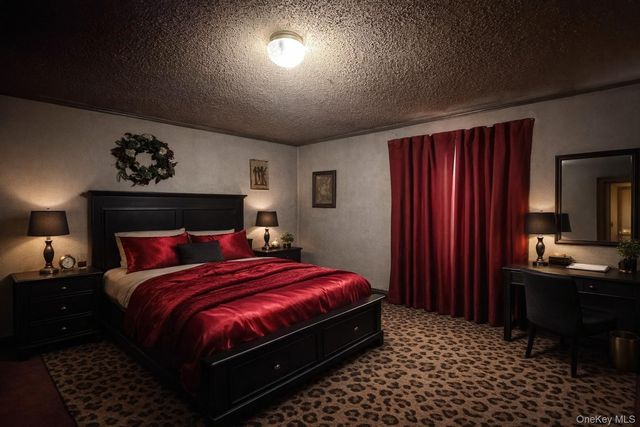 4 Mews Court, Holtsville, NY 11742