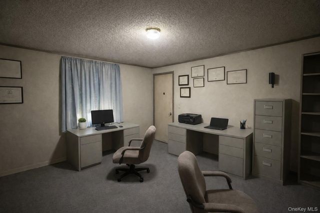 4 Mews Court, Holtsville, NY 11742