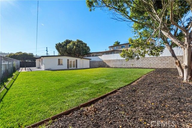 5267 Doris, Torrance, CA 90505