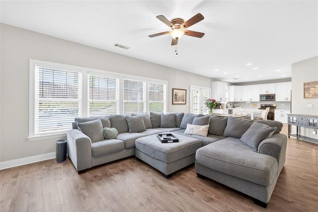 7899 Brass Lantern Drive, Flowery Branch, GA 30542