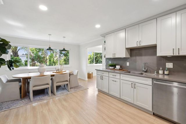 1544 San Antonio Street, Menlo Park, CA 94025