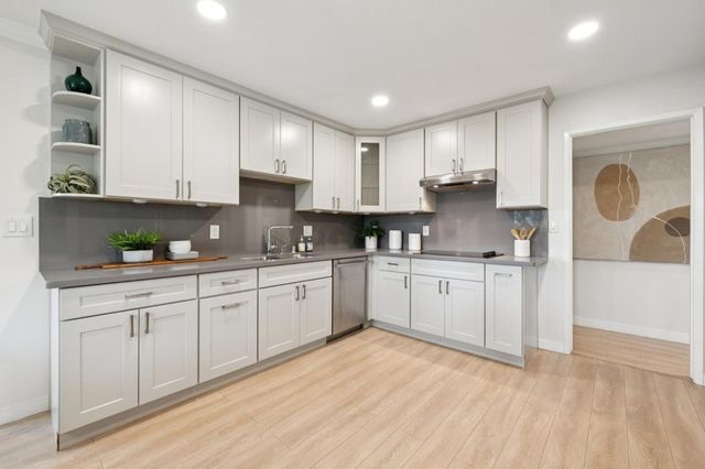 1544 San Antonio Street, Menlo Park, CA 94025