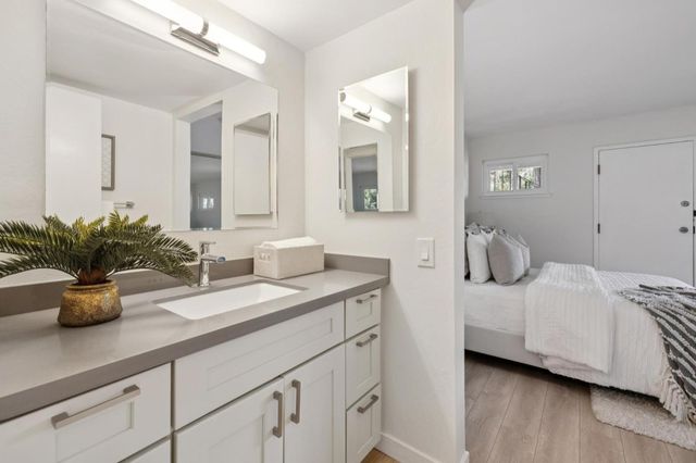 1544 San Antonio Street, Menlo Park, CA 94025