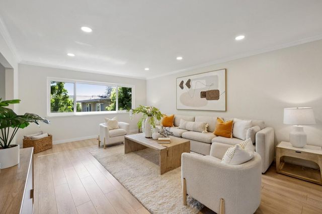 1544 San Antonio Street, Menlo Park, CA 94025