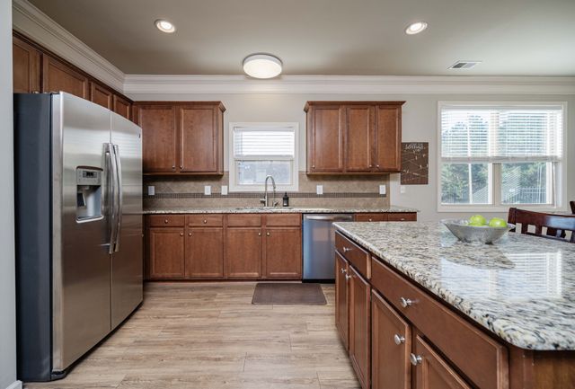 5111 General Eisenhower Dr, Murfreesboro, TN 37129