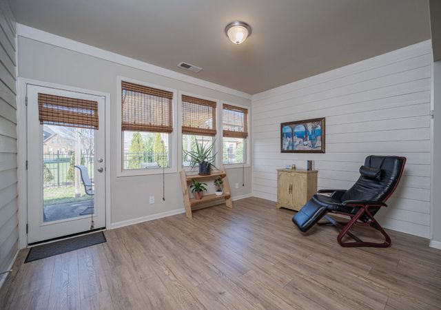 5111 General Eisenhower Dr, Murfreesboro, TN 37129